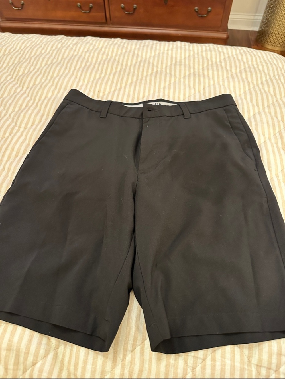 Callaway Men's Black Flat-Front Golf Shorts